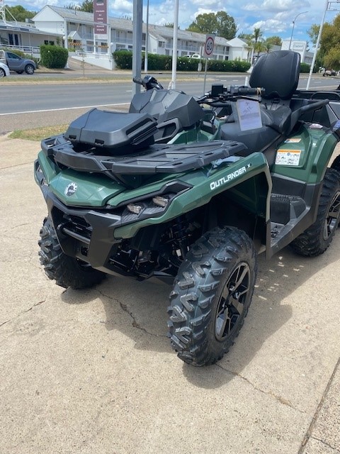 2023 Outlander Max 6x6 - 4